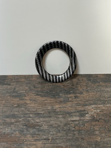 Carbon steering wheel badge - carbon,