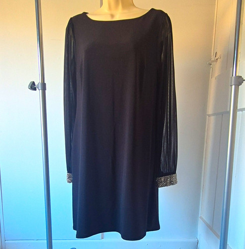 Apricot black knee length - knee,