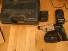 Hitachi DH 24 Dvc  Drill And Charger Please Read 