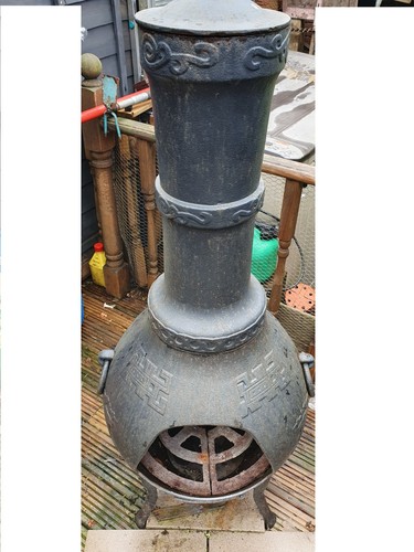 Chiminea cast iron used - cast,