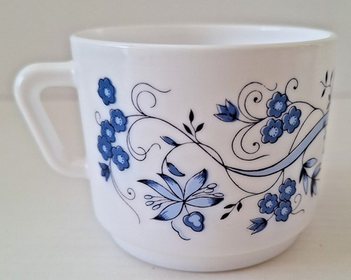 Arcopal france vintage milk - france,
