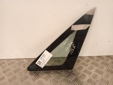 Ford Focus Mk1 Saloon 98-05 O/S Drivers Right Rear Quarter Glass Window 182409