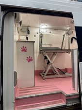 Mobile Dog Grooming Van - Wet Pet's Deluxe Conversion