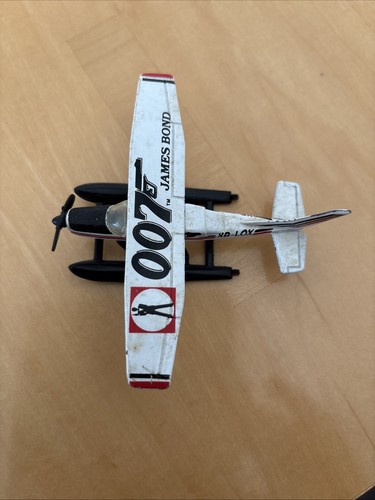 Matchbox james bond - sea, plane