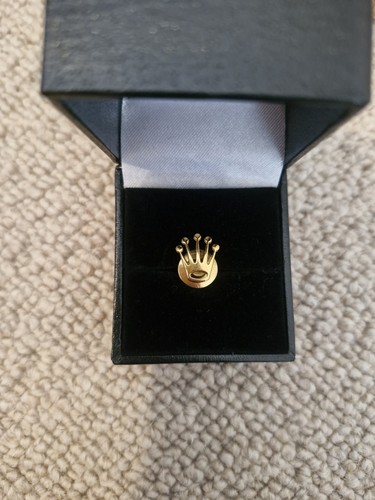 Rolex lapel badge without - badge, box