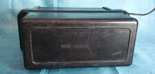 Vintage black bakelite - black,