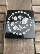 Vintage Inlaid Wooden Trinket Box Mother of Pearl Inlay with Lid