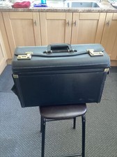 Leather Flight Bag  Requires A Small Stitch  See Photo