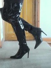 Shiny black patent size - shiny,