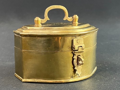 Brass handle box 18th - box,