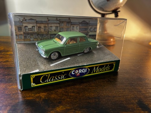 Very rare corgi d708 ford - very,