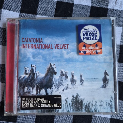 International velvet - international,