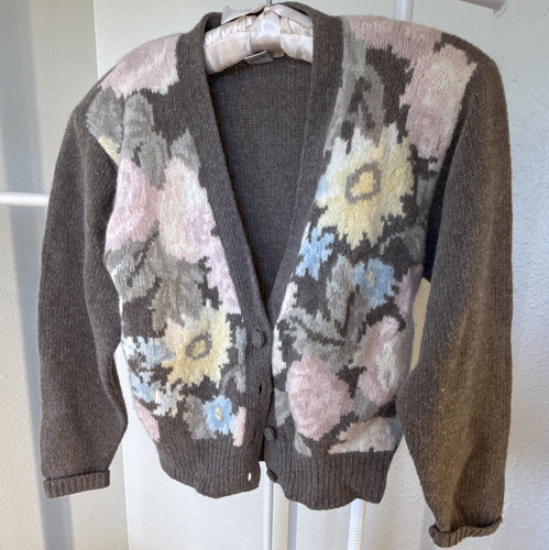 Collectibles women floral - jh,