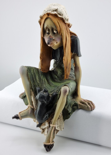 Paor seating witch - paor, sculpture