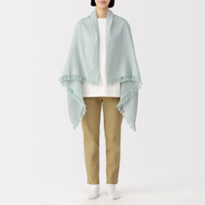 MUJI A double layer gauze blanket that can be worn Green