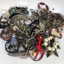 9kg job lot - 1.9kg, broken