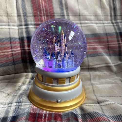 Hallmark walt disney - hallmark,