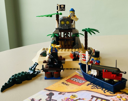 Lego pirates 6241 loot - lego,