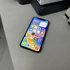 Apple iPhone X - 64GB - Black