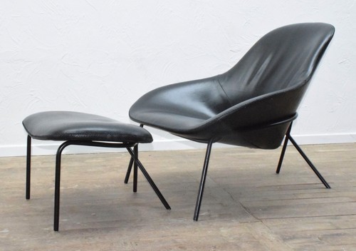 Designer cross leg - designer, leg"