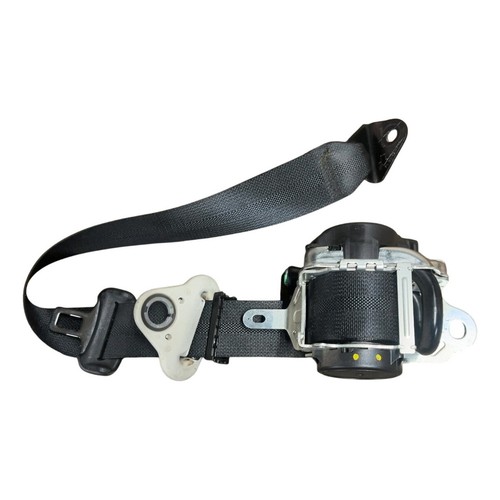 Toyota hilux seat belt front - hilux,