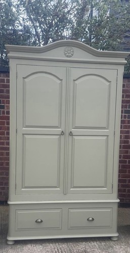 Stunning solid wood - , wardrobe