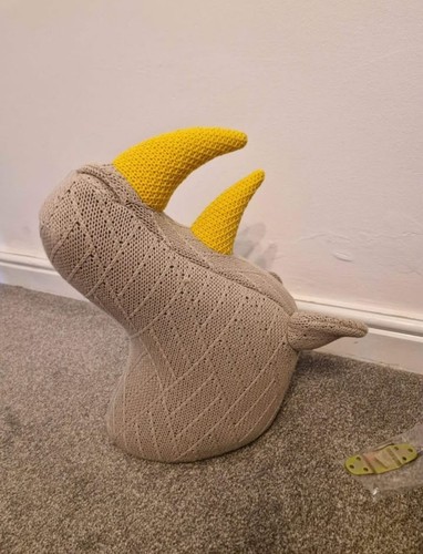 Futon knitted rhinoceros head - futon,