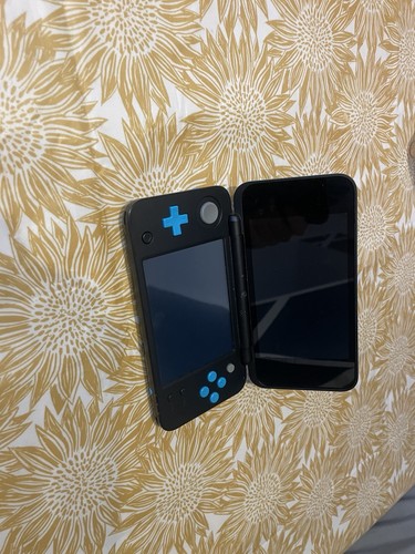 Nintendo 2ds with - nintendo, charger