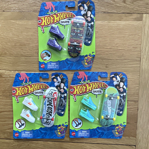 Hot wheels skate fingerboard - hot,