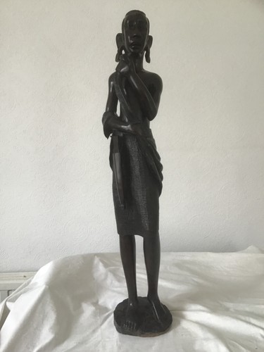Large vintage african hand - large,