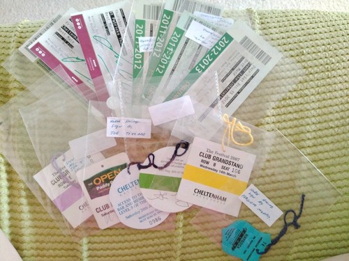 Job lot horse racing - job, x