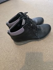 Clarks Unstructured Waterproof