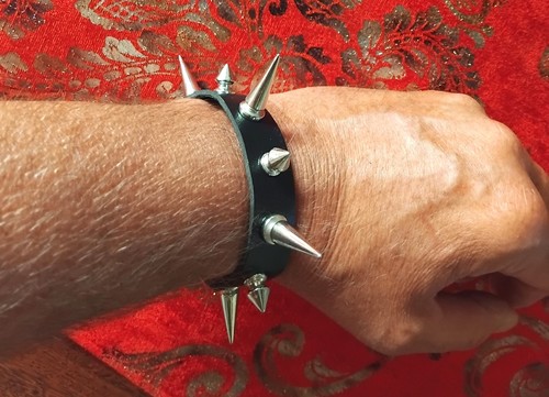 Row inch spike rivet - 1, 1