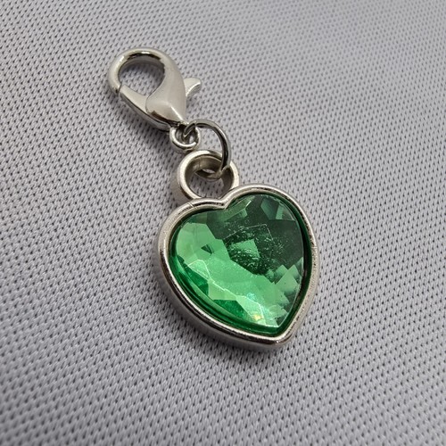 Green heart clip - green,
