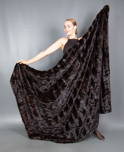 New glamorous real mink cover - new,