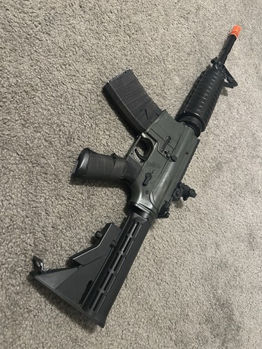 Airsoft rifle with magazine - airsoft,