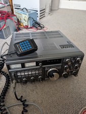 Yaesu V/UMF All Mode Tribander