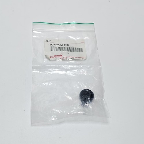 Genuine toyota highlander - toyota, clip