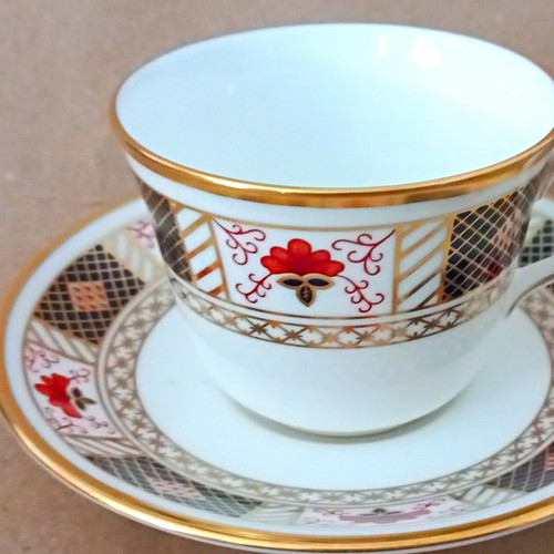 Royal crown derby border - crown,