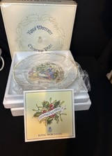 Royal Worcester Christmas Plate "Christmas Morning" Dated 1980 with Box