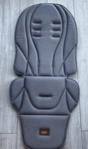 Mamas and papas seat - papas,