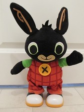 2014 Bing Bunny Walking