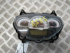2012 APRILIA SPORT CITY  SPEEDOMETER CLOCKS BINNACLE 999999 Miles