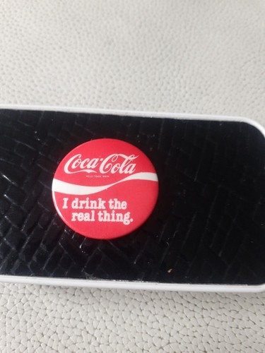 Coca cola vintage badge - cola,