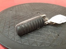 KAWASAKI ZX6 RIGHT FRONT FOOTREST /  PEG 2000