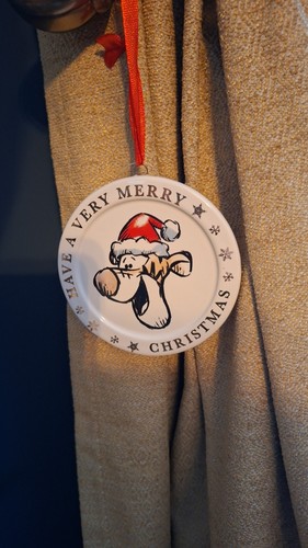 Walt disney tigger christmas - disney,