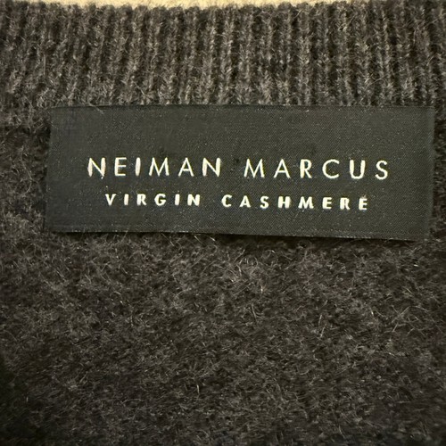 Neiman marcus neck - marcus, v-neck