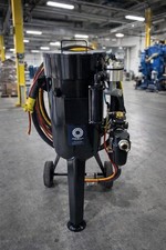 Brand New 40ltr Shot Blast Pot