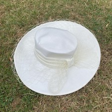 Vintage Women's BHS white Designer Brimmed Hat Wedding Ascot Races net detail 