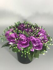 Memorial Grave - Cemetery Pots With Artificial Flowers - Roses With Gyp